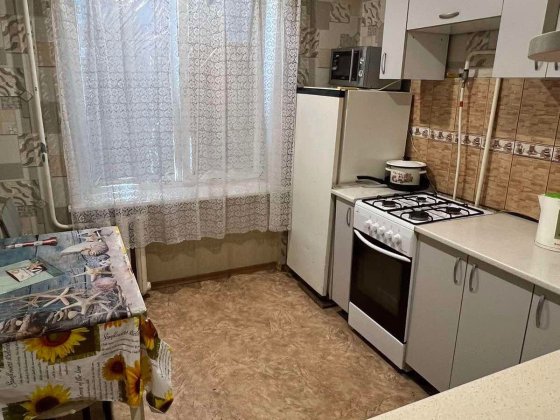 Сдам 2-х комн.квартиру на 4-ом этаже! Лифт работает Краматорськ