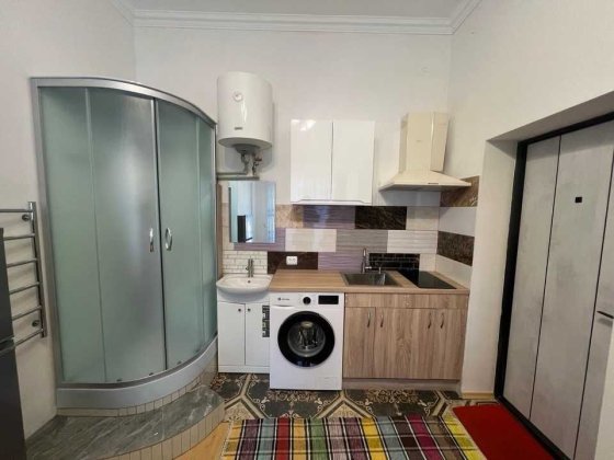 Здається в оренду затишна смарт-квартира в центрі міста. Мукачево