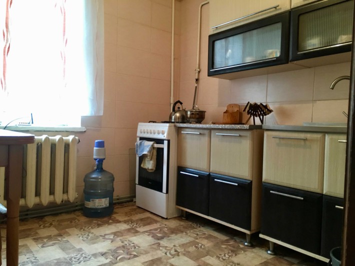 Просторі 4 кімнати з АВТОНОМНИМ опаленням — район 6-ї школи - фото 1