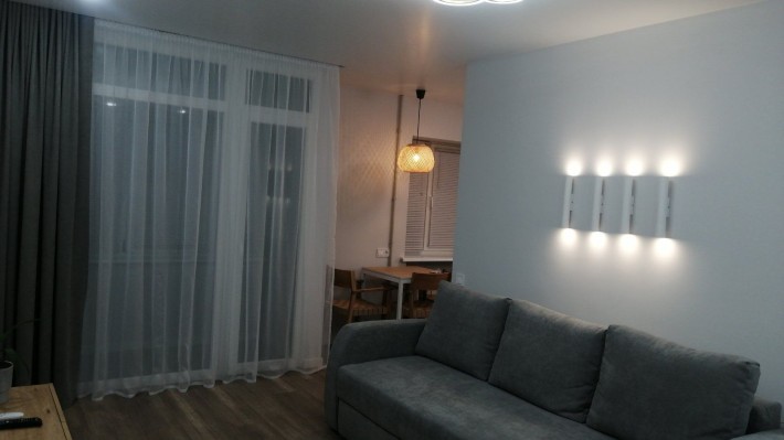 Здам Центр 2 х кімнатну сучасну квартиру - фото 1