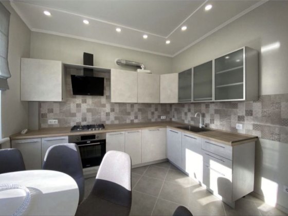 Аренда шикарной 2к.квартиры ,в районе ЖД- Вокзала ! Слов'янськ