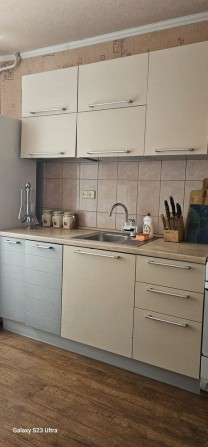 Сдается  3к квартира м-н Артема.Лесной. - фото 1