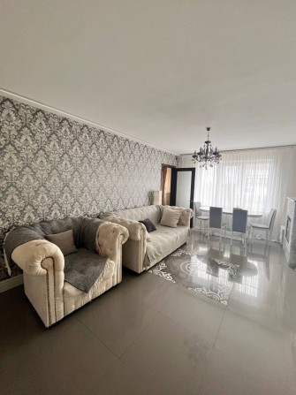 Сдается 3-комнатная квартира на Артема - фото 1