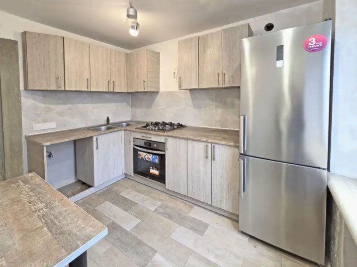 Продаж 2кім квартири з ремонтом, ж/м Придніпровськ. - фото 1