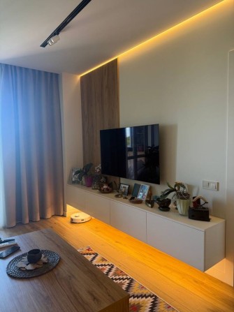 Продаж 2-кімнатної квартири з дизайнерським ремонтом. Новобудова - фото 1