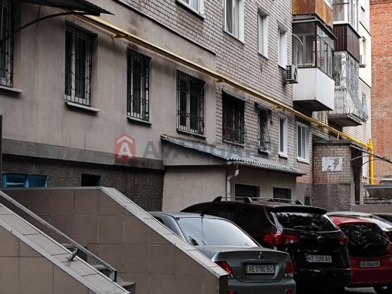 Продам 1 комнатную квартиру в центре Парк Глобы Староказацкая Дніпро