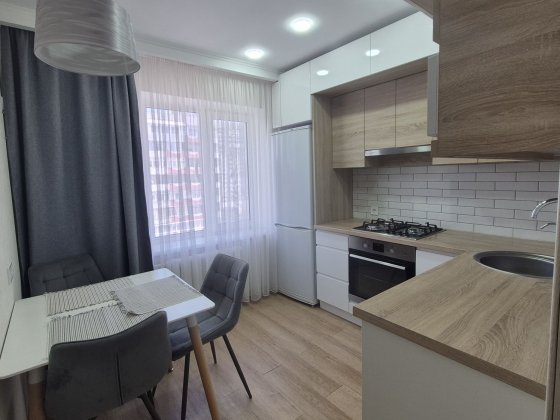 Продам двух комнатную квартиру ПЕСКИ  26000₴ Запорожье