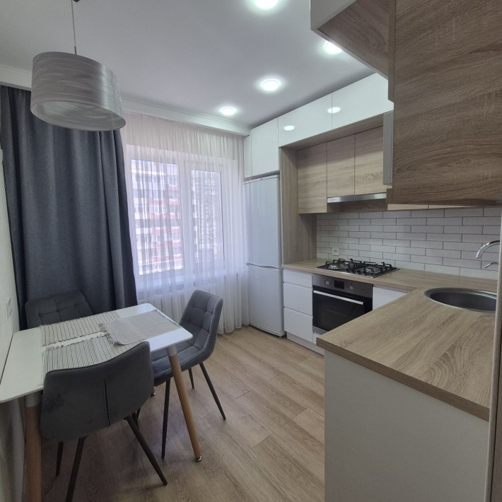 Продам двух комнатную квартиру ПЕСКИ  26000₴ - фото 1