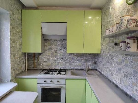 Продается 3 ком квартира , р-н 5 гор. больницы , 3/5 Запорожье