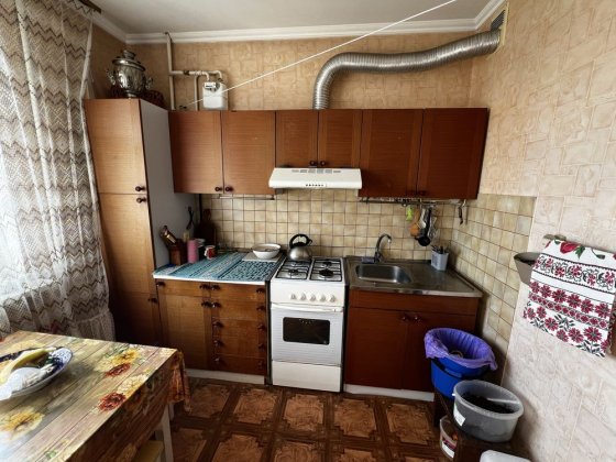 Простора 4-кімнатна квартира в центрі міста Житомир