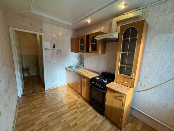 Продам 2-х комн квартиру Фрунзенский-2 рн 142 лицея Левый берег Дніпро