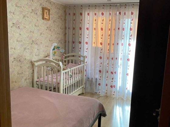 Продам 4 к квартиру Донецкое шоссе  Фрунзенский Левый берег Караван Дніпро