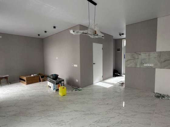 1к. з великою кухнею-вітальнею та окремим двориком Кропивницький