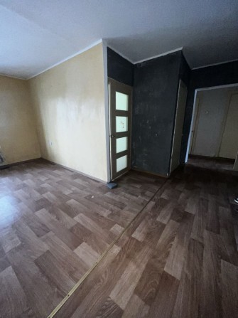 Продаж 3к на Державності - фото 1