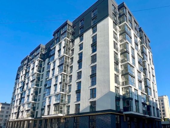 Продам 1 кімнатну квартиру в новобудові Статус Житомир