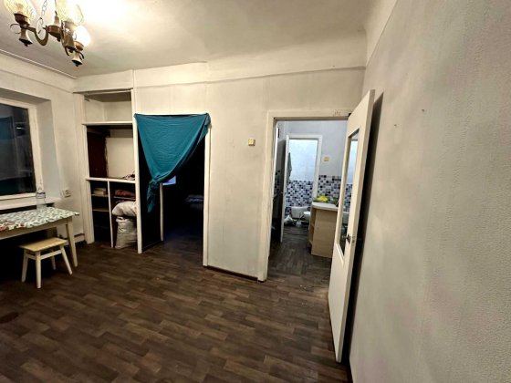 Продам  бюджетну квартиру в центрі.вул Перемоги. Запорожье