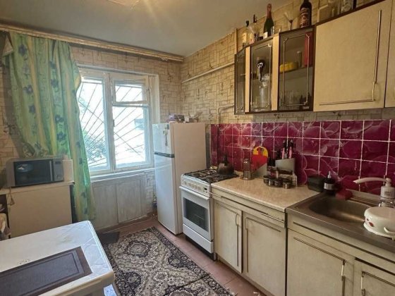 Продам 3к.квартиру ЧЕШКА ул.О.Данченко ж/м Приднепровск Днепр