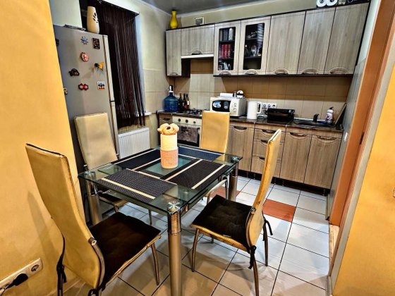 Продам 3-комн.квартиру по ул. Космическая Запорожье