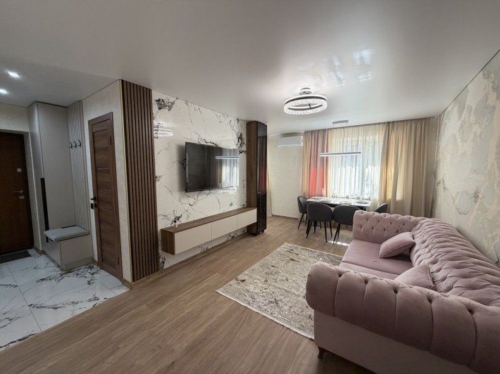 Продаж 3-кімнатної квартири з стильним ремонтом, Ліски (2 КП) - фото 1