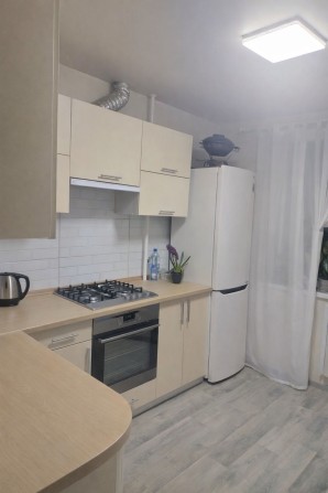 Продам квартиру Героїв України (Жадова) - фото 1