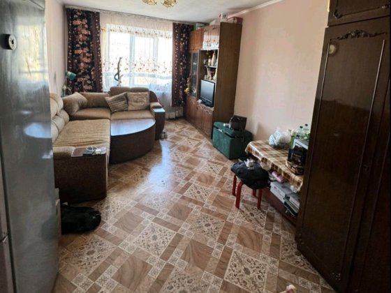 Продається 2 -і  кімнати в гуртожитку по вулиці Лесі Українки