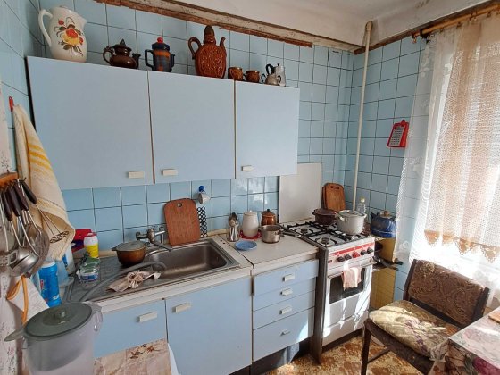 Продаж 2 кімнатної квартири по вул. Шкільна р-н. малого ринку Запорожье