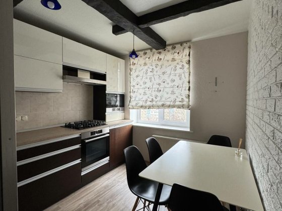 Продам 3к квартиру с ремонтом на  ж/м Покровский Днепр