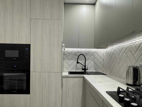 Продається 2-кімнатна квартира по вул. В. Великого. Львів