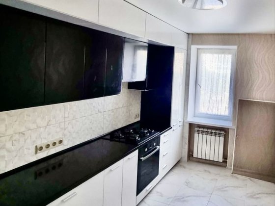 Продаю 4 х к .кв  на Северном /Архитектора Старова 80 кв, м на 2/9‼️/ Миколаїв