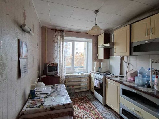 Продам 3-х комнатную квартиру возле ТЦ "Нагорка" ул.Писаржевского Днепр