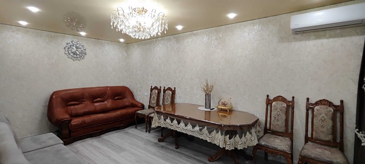 Трикімнатна квартира з євроремонтом.Кімнати роздільні.Кухня-студія - фото 1