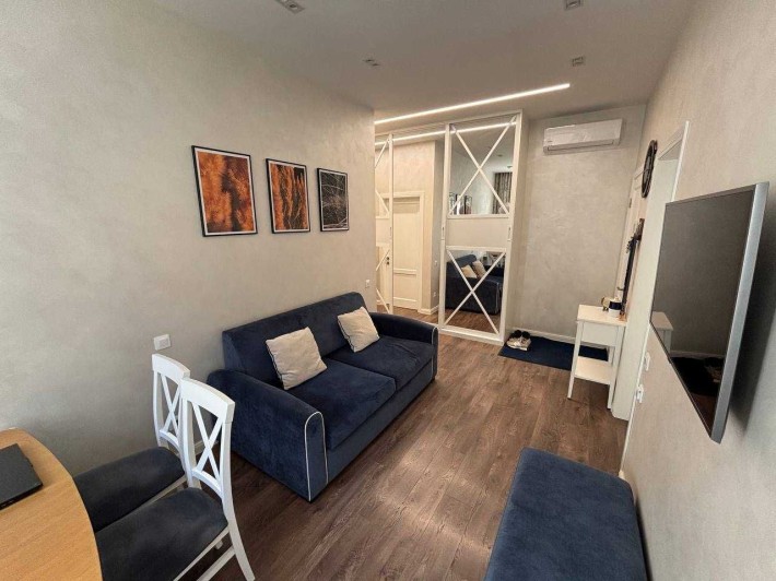 Продам дизайнерскую 3к сталинку в нагоном районе. Центр, ул. Шевченко! - фото 1