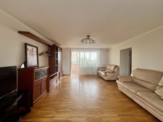 3-кімнатна на Прирічній Київ