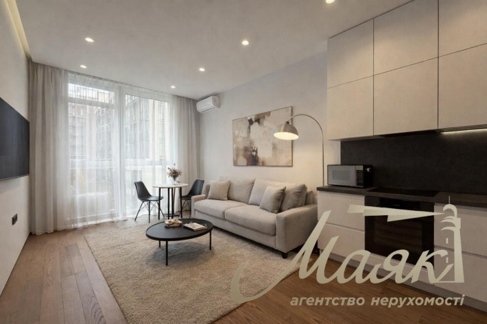 Продажа 2-комнатной квартиры 46м2 в ЖК Французский квартал 2 - фото 1