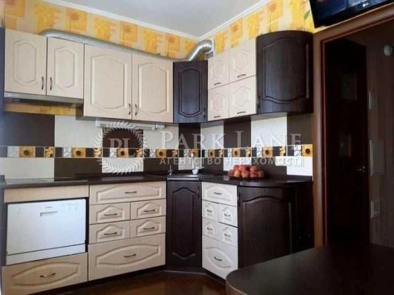 Продаж 3-к квартири м. Позняки