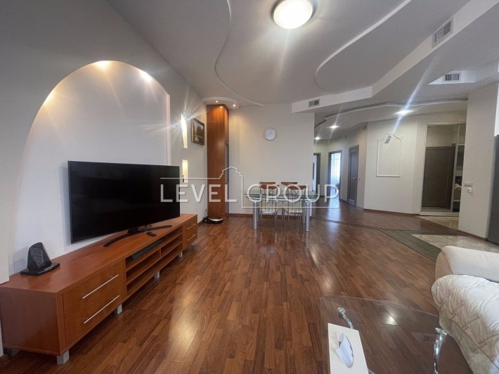 Продаж трикімнатної квартири вул. Антоновича 72, 110 м2, 7поверх центр - фото 1