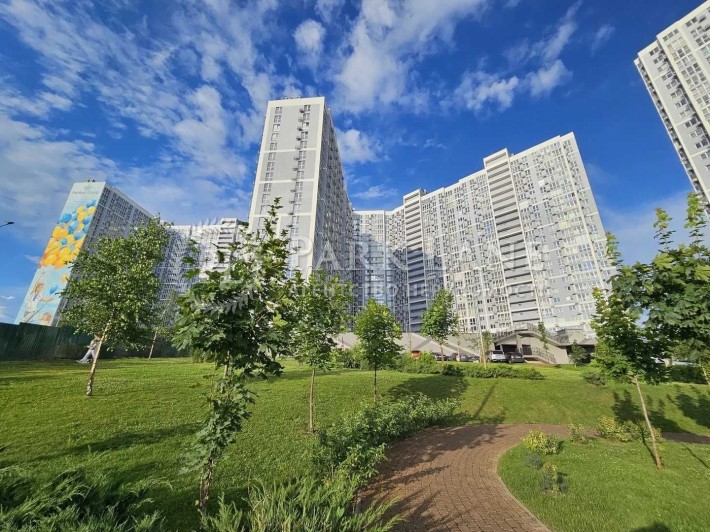 Продаж 2-к ЖК Лебединий вул Ревуцького 40в - фото 1