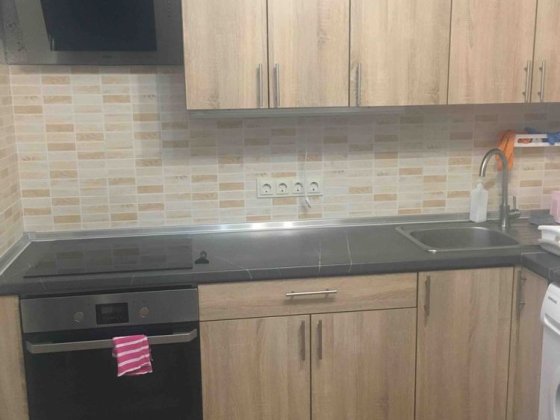 Продам 2 кв. ул.Алматинскаяы 39-в,возле Дарницкого ЖД-вокзала