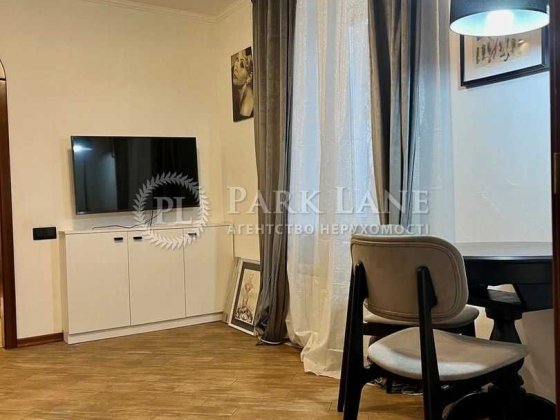 Продам 2 кімн кв ремонт Володимирська 82а Центр Саксаганського Київ