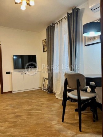 Продам 2 кімн кв ремонт Володимирська 82а Центр Саксаганського - фото 1