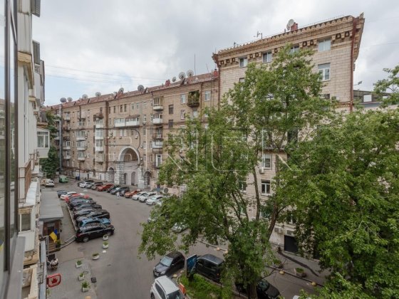 Продаж 3к квартири в центрі міста на Лютеранській, Хрещатик, Пасаж Київ