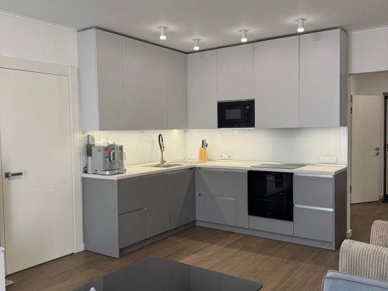 Продаж 1к  квартири Академіка Заболотного 15б Голосіївський район