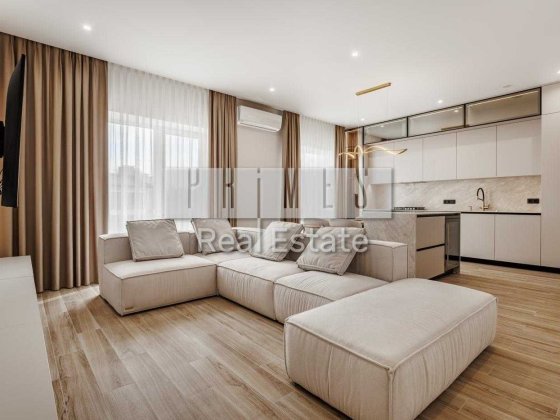Продаж 2кімн квартири в ЖК Кришталеві джерела, вул. Метрологічна, 27а. Київ