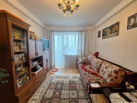 2-х кімнатна 45 м  на Ентузіастів 17  з ремонтом р-н РУСАНІВКА