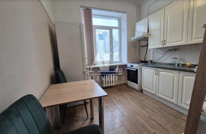 Продаж 2х кімнатної квартири 54м2 на Печерську , вул. Івана Федорова 6 - фото 1