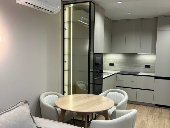 1к квартира в ЖК Нова Англія ремонт Максимовича м.Васильківська без% Киев