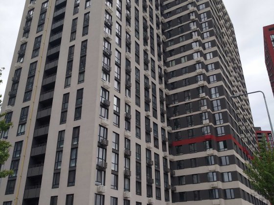 Варшавський Плюс Виноградар продаж 1к квартири 45м на Виговського 44