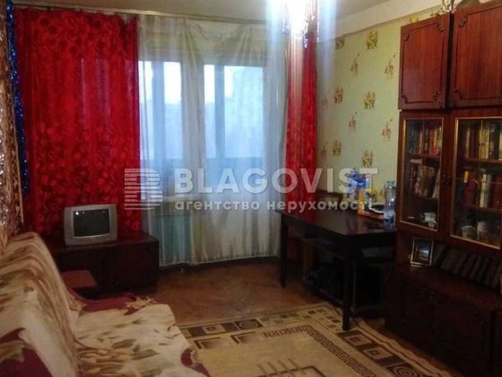 Продається 3 кімнатна квартира м.Київ, вул.Олега Мудрака 37а Киев