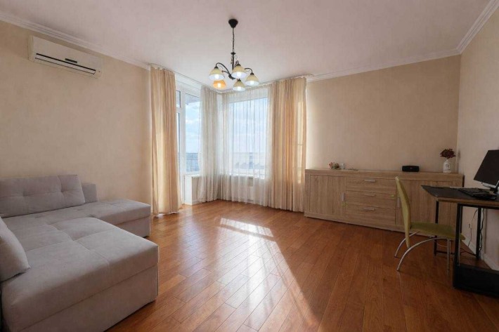 Продаж 2-х кімнтаної квартири 70м2 ЖК Відпочинок вул.Петрицького 17 - фото 1