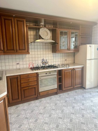 3 кімнатна в центрі міста по Свободи 22 - фото 1